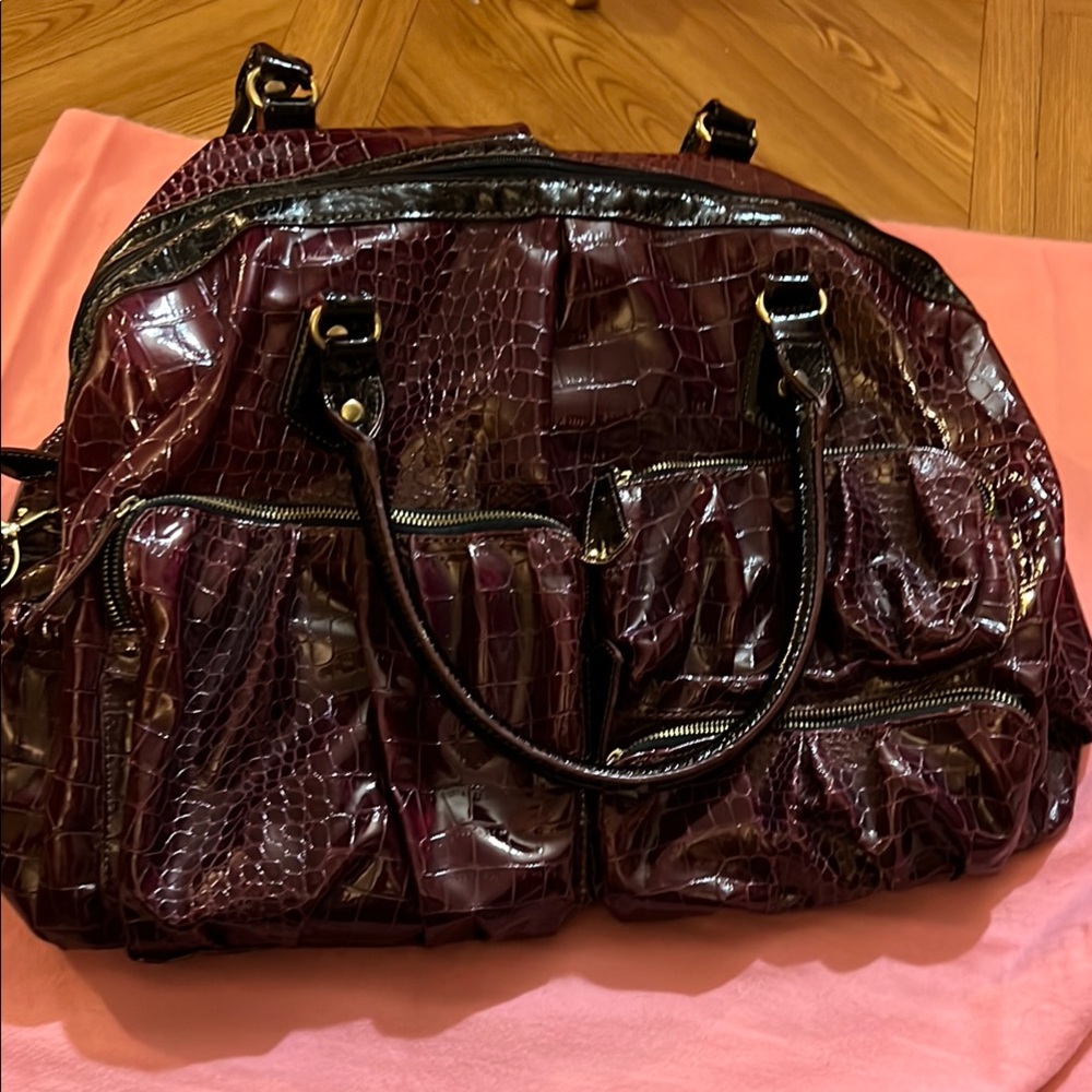 Elegant Burgundy Crocodile-Embossed Large Women's Bag